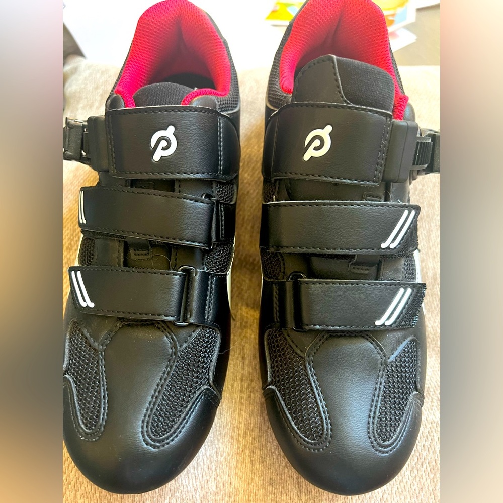 Peloton spin shoes hardly worn size 9 women’s